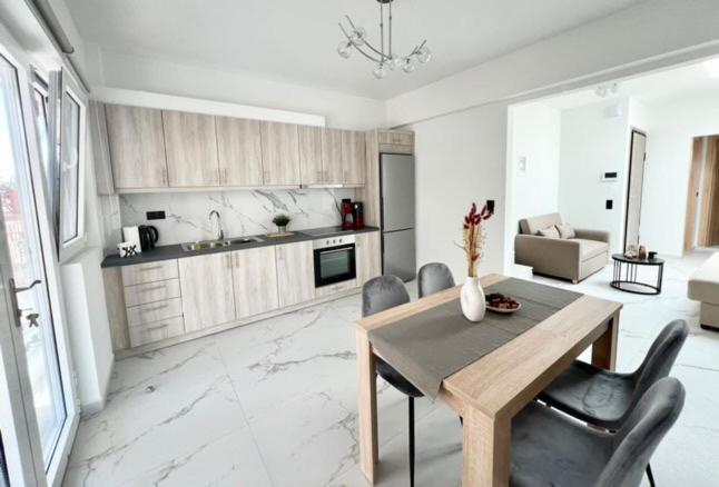 Ionia's Comfort Appartments -2nd Floor Apartment *