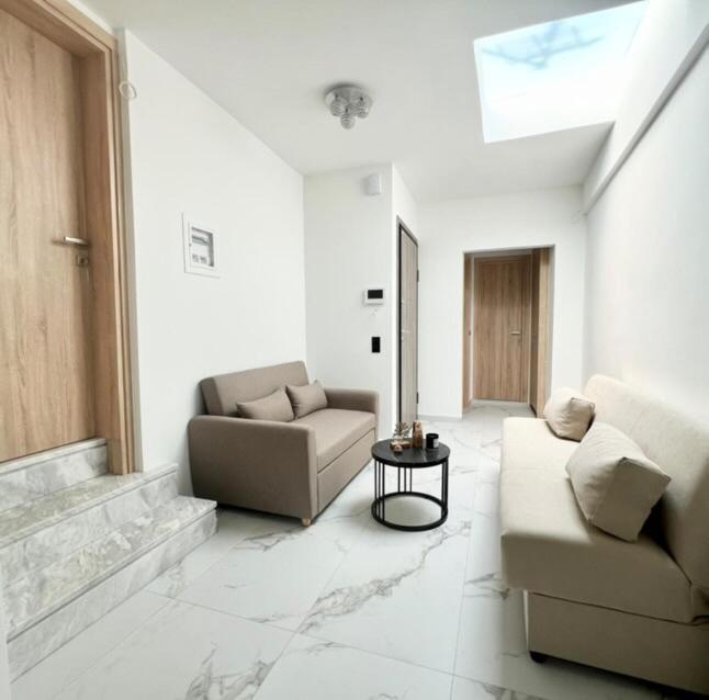 Ionia's Comfort Appartments -2nd Floor *